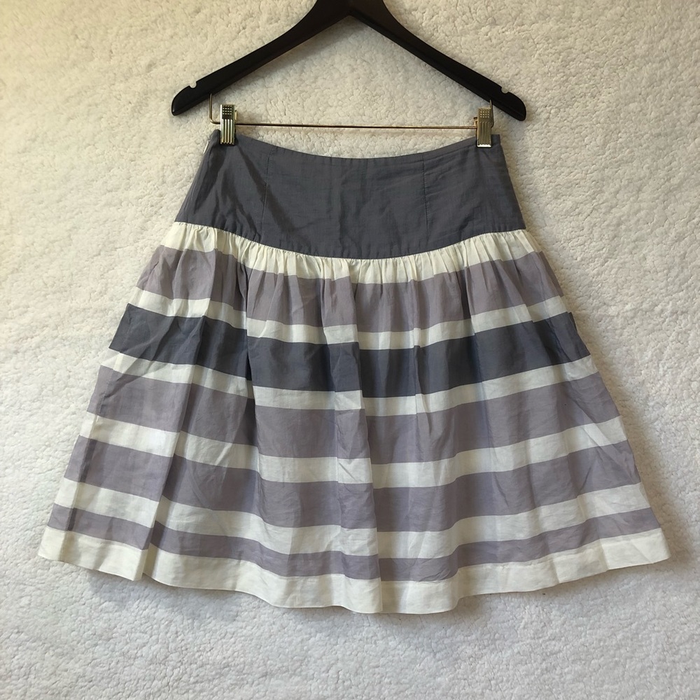 gap gray and white striped chiffon skirt